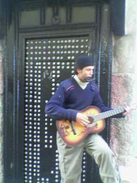 larmouniqa et la guitar